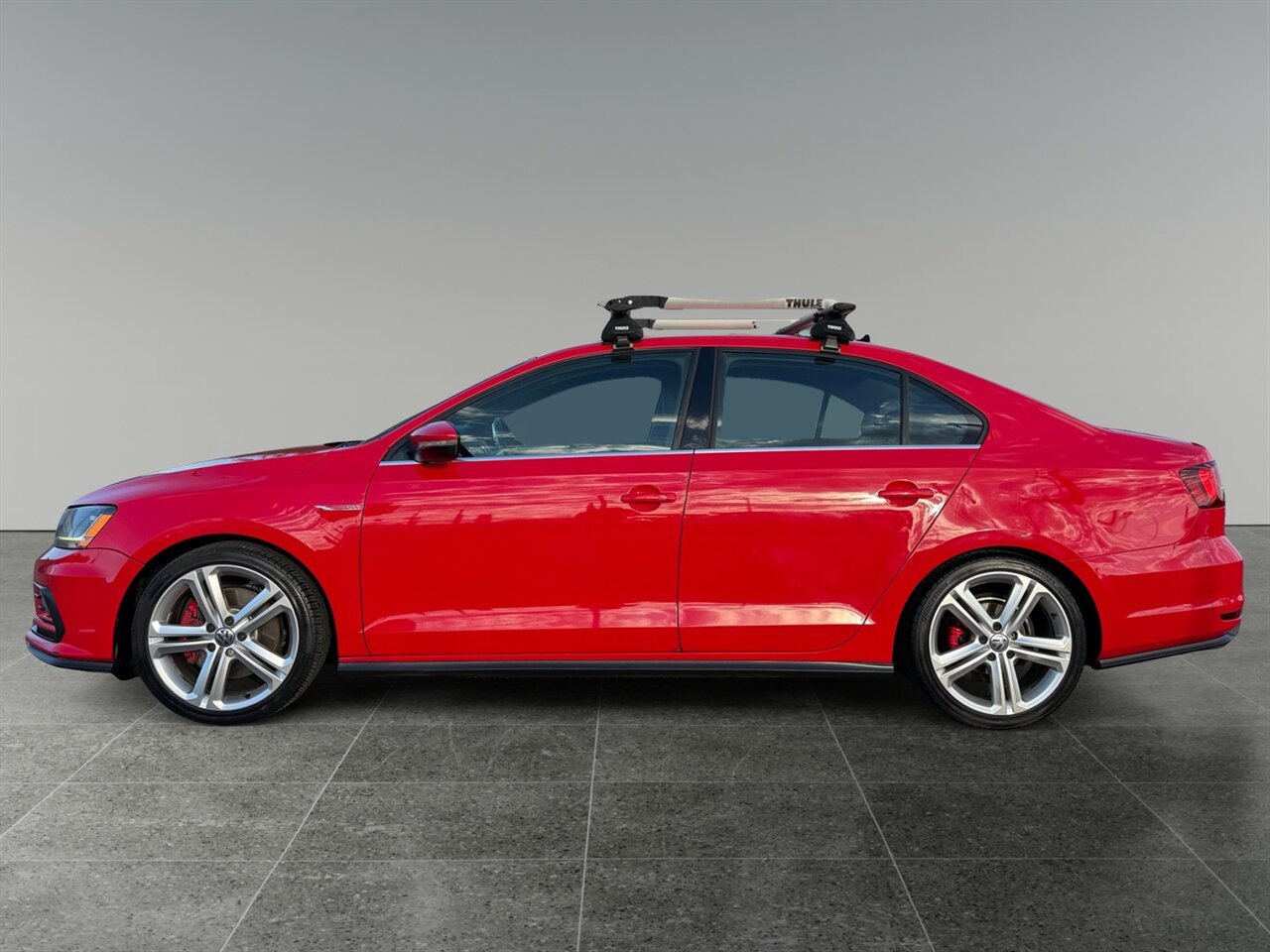2017 Volkswagen Jetta GLI in Red — photo 2 of 25