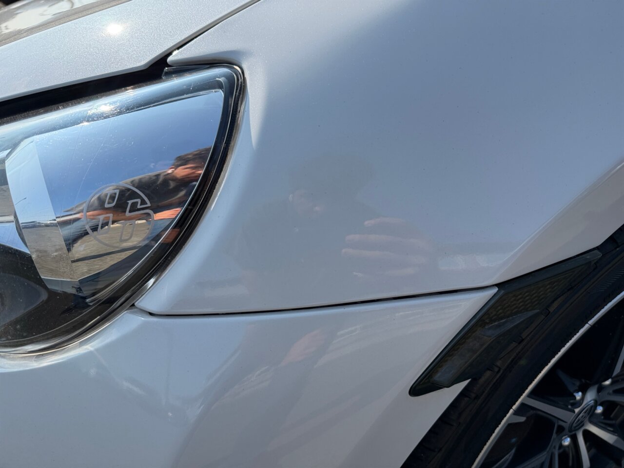 2017 Toyota 86 Base in White — thumbnail 18 of 24