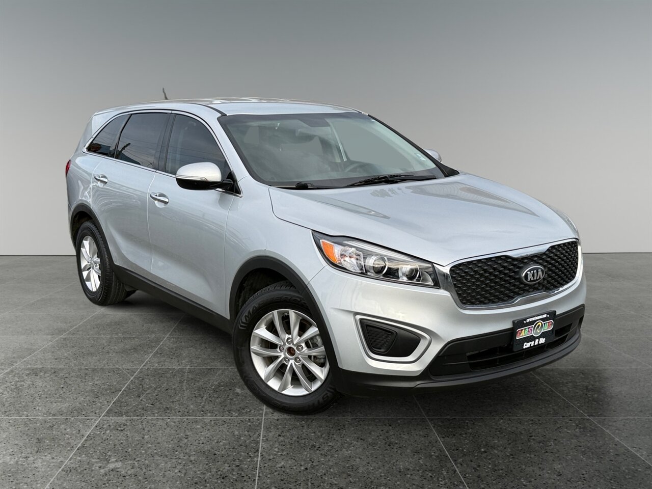 2018 Kia Sorento L in Silver — thumbnail 8 of 24