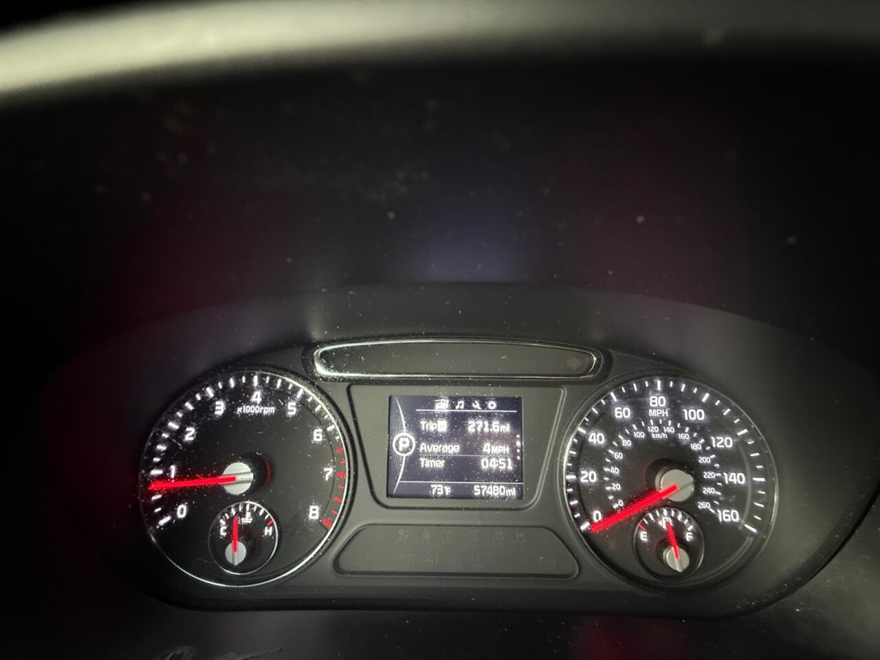 2018 Kia Sorento L in Silver — thumbnail 18 of 24