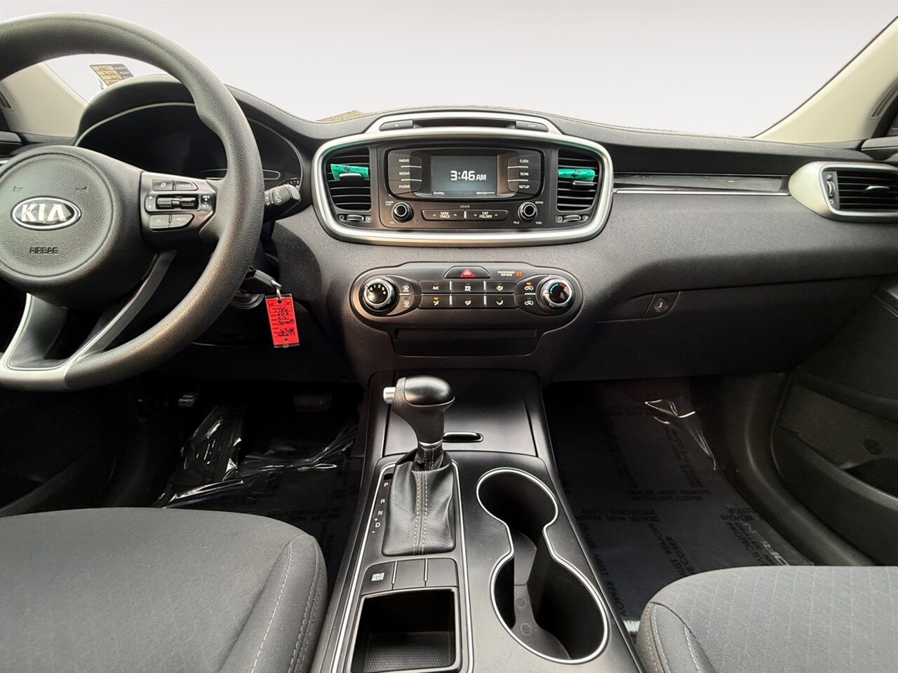 2018 Kia Sorento L in Silver — thumbnail 12 of 24