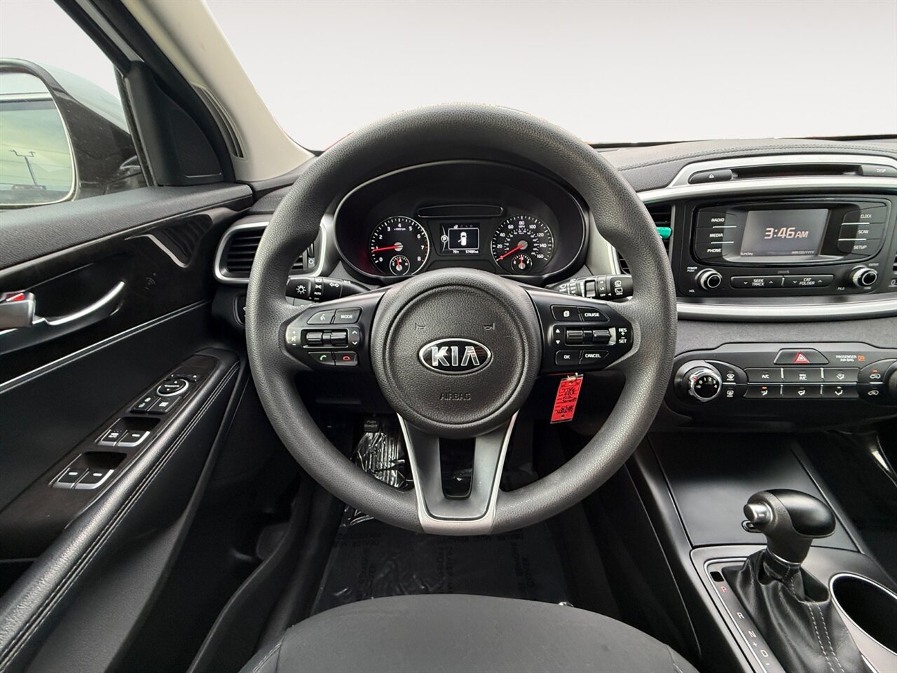 2018 Kia Sorento L in Silver — thumbnail 13 of 24