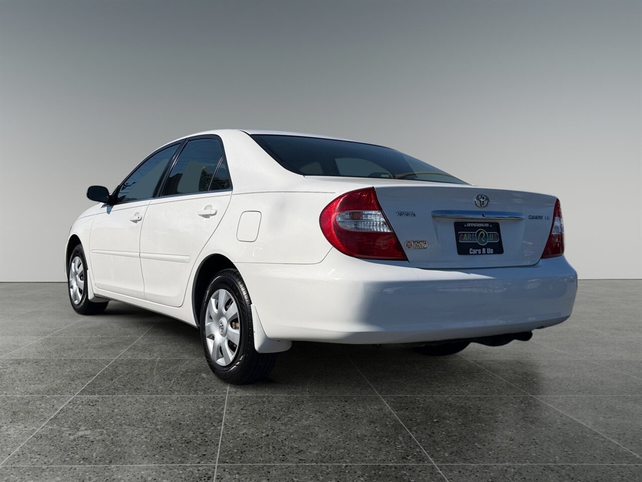 2002 Toyota Camry LE in White — thumbnail 23 of 27