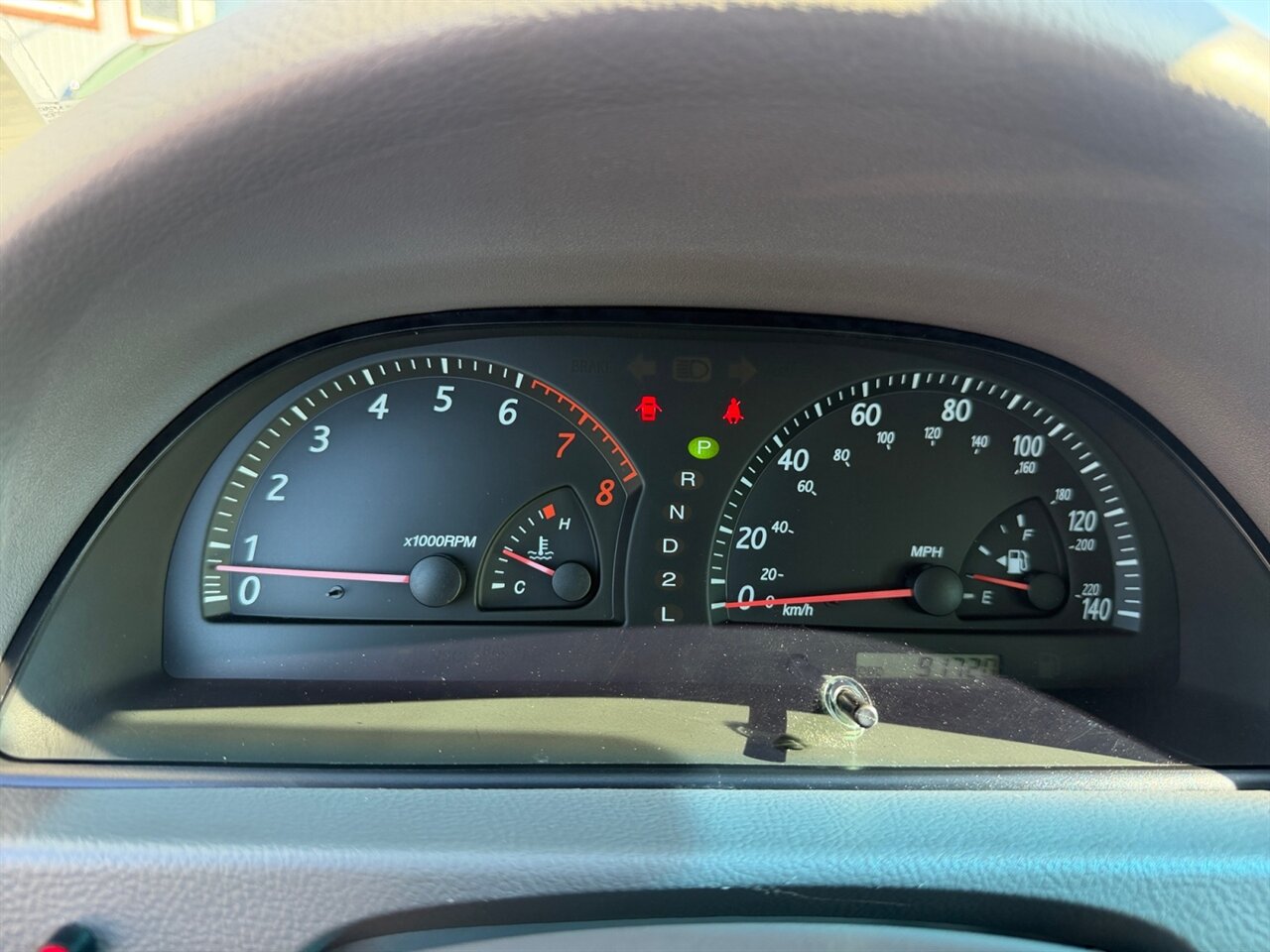2002 Toyota Camry LE in White — thumbnail 20 of 27
