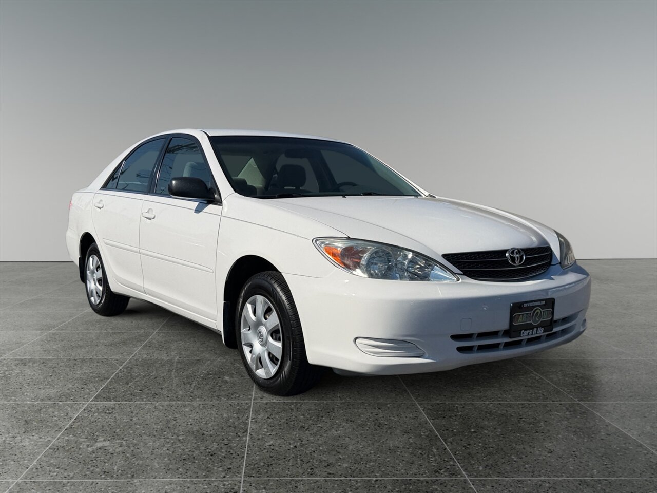 2002 Toyota Camry LE in White — thumbnail 8 of 27