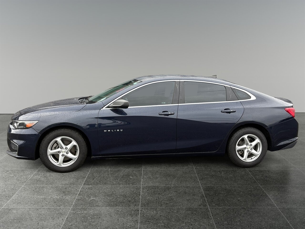 2018 Chevrolet Malibu 1LS in Blue — photo 2 of 21