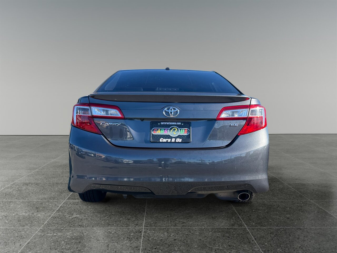 2012 Toyota Camry SE in Gray — photo 5 of 23