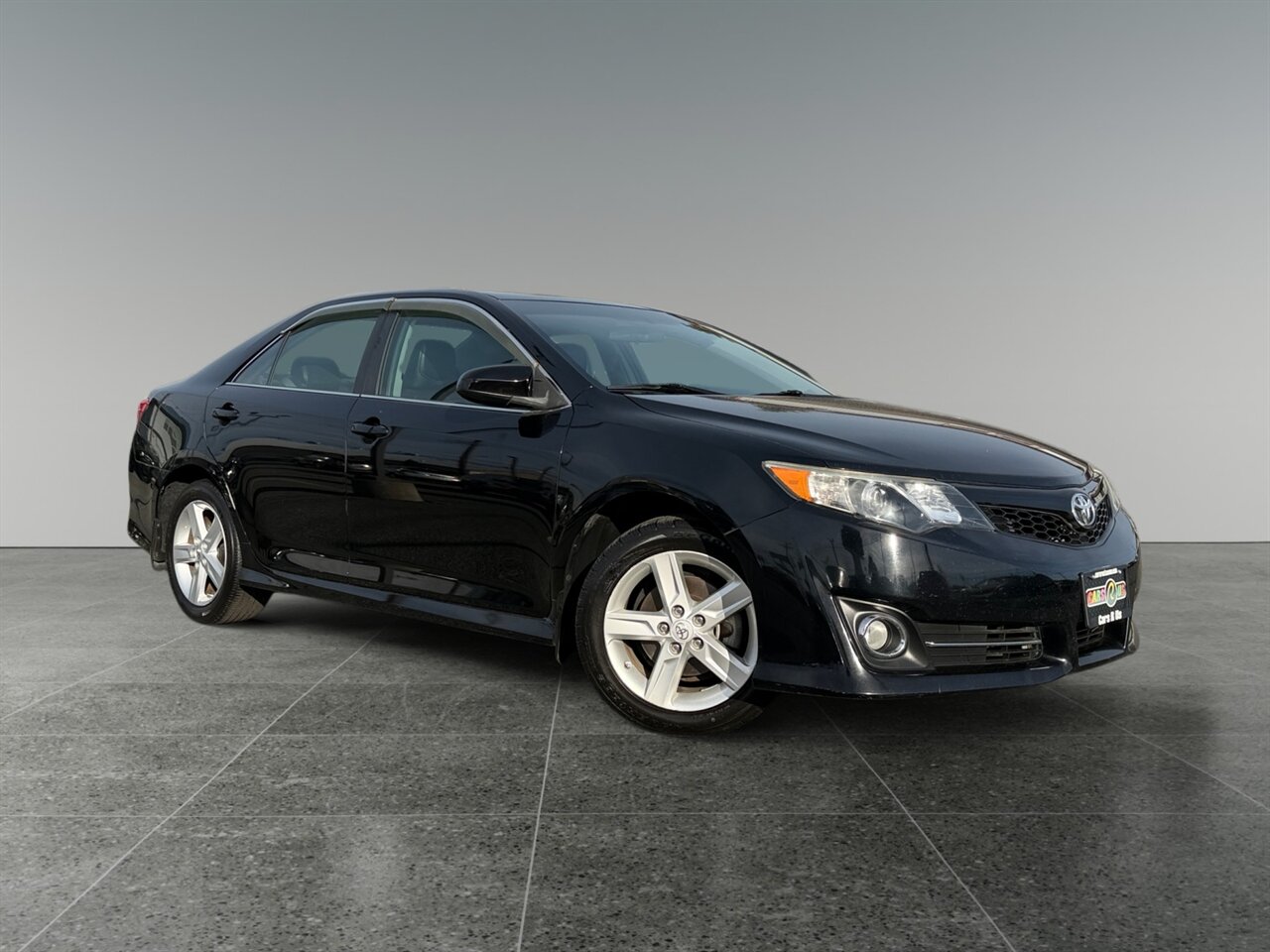 2013 Toyota Camry SE in Black — thumbnail 8 of 23