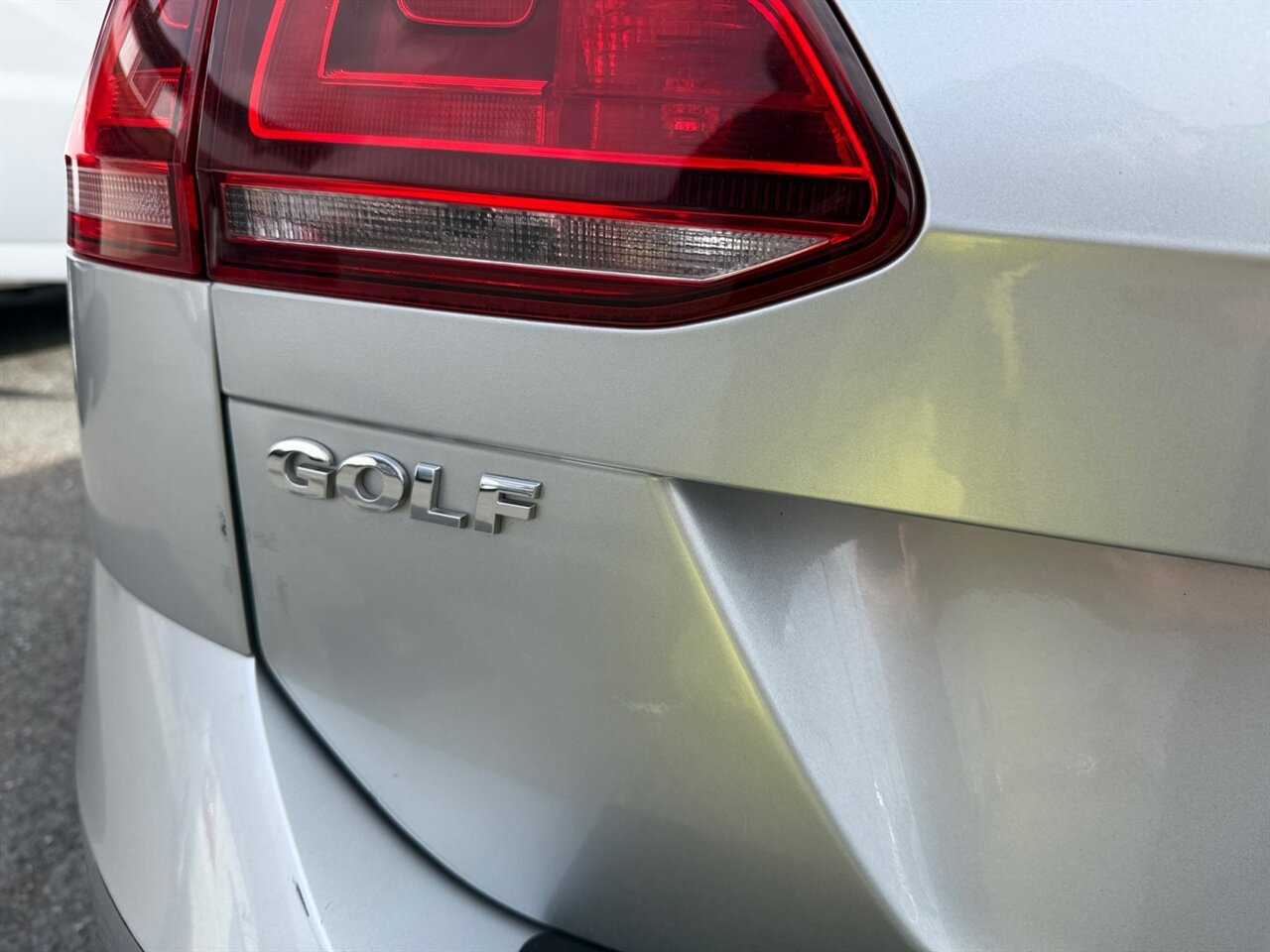 2016 Volkswagen Golf Sportwagen TSI Limited Edition in Silver — thumbnail 21 of 21