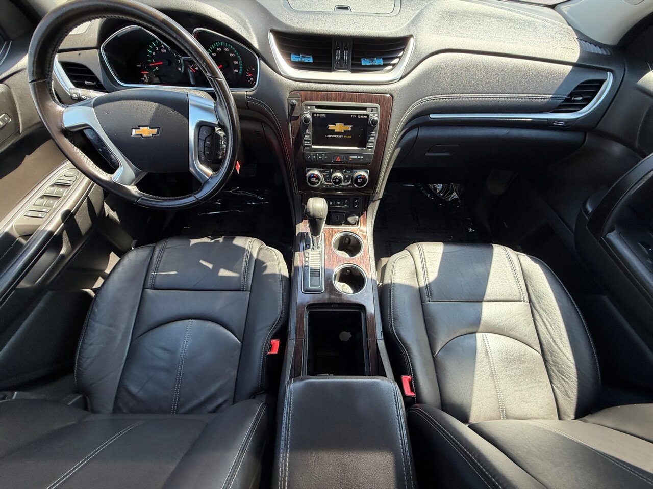 2017 Chevrolet Traverse 2LT in Gray — thumbnail 11 of 22
