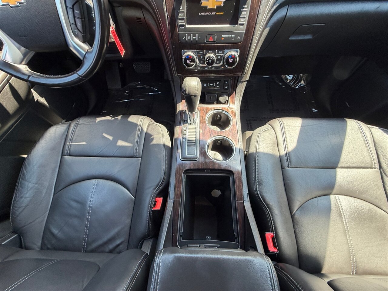 2017 Chevrolet Traverse 2LT in Gray — thumbnail 12 of 22