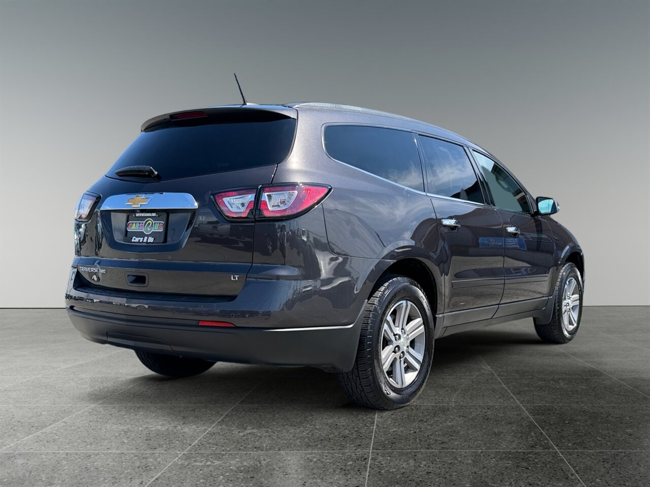 2017 Chevrolet Traverse 2LT in Gray — thumbnail 6 of 22
