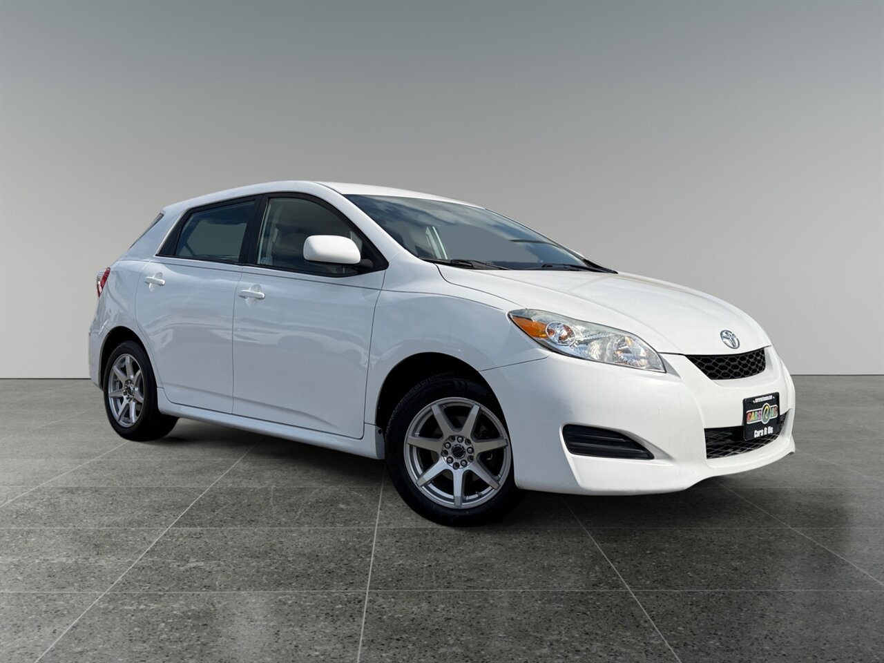 2012 Toyota Matrix L in White — thumbnail 8 of 21