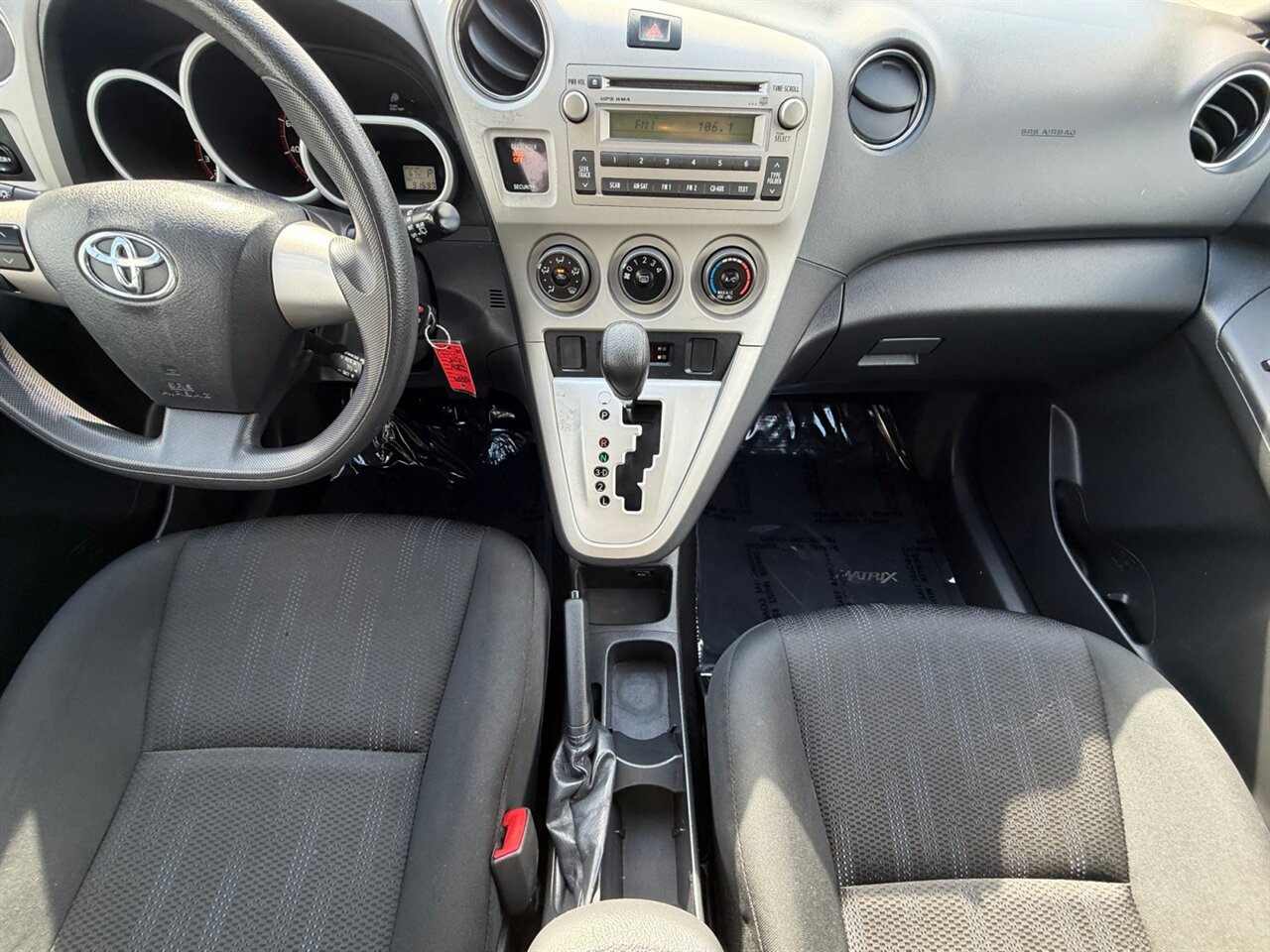 2012 Toyota Matrix L in White — thumbnail 12 of 21