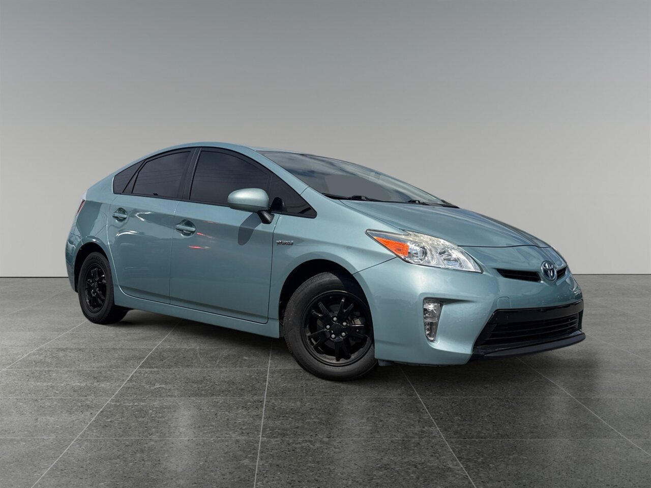 2015 Toyota Prius ZVW30L in Black — thumbnail 8 of 21