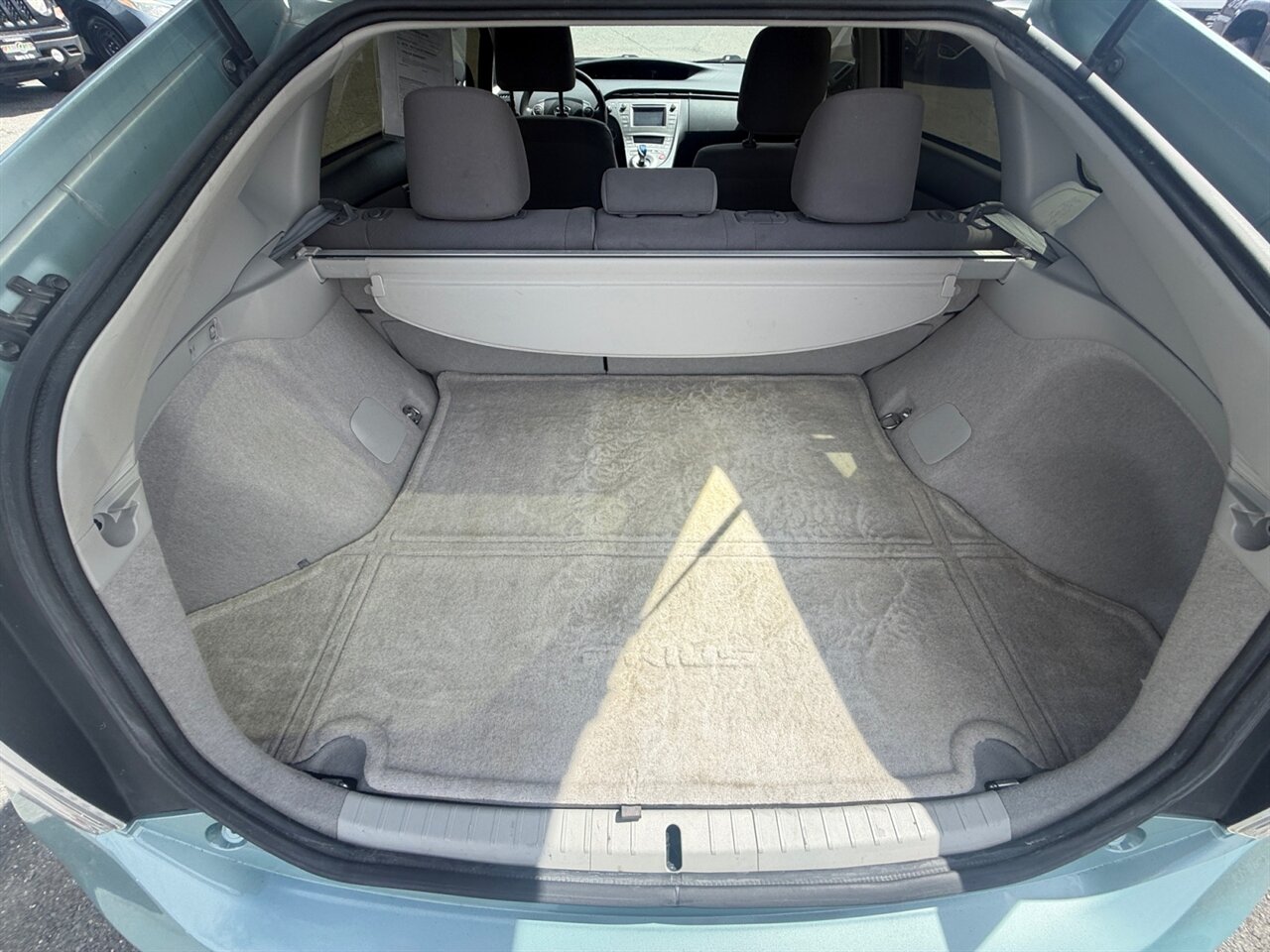 2015 Toyota Prius ZVW30L in Black — thumbnail 17 of 21