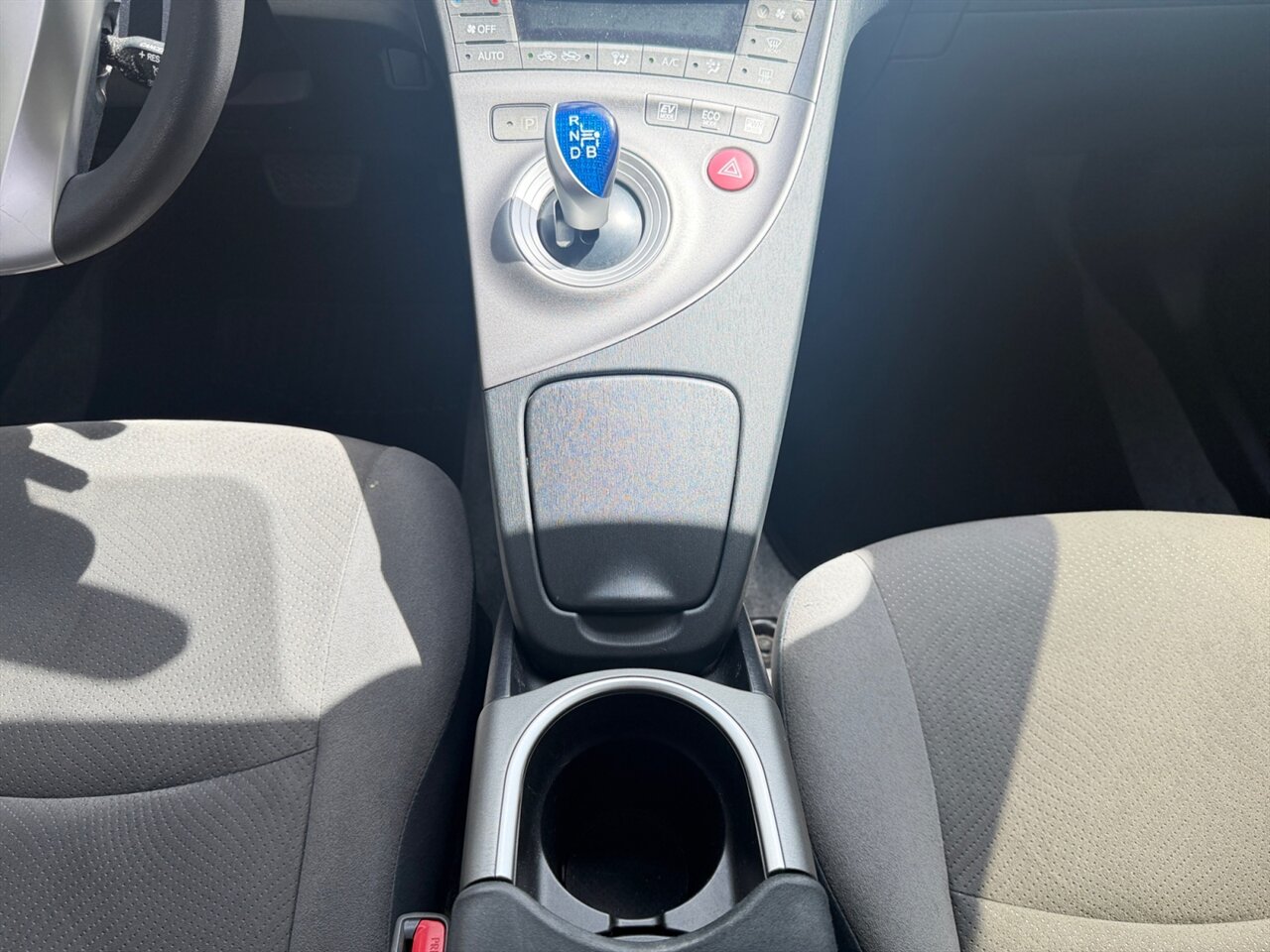 2015 Toyota Prius ZVW30L in Black — thumbnail 12 of 21