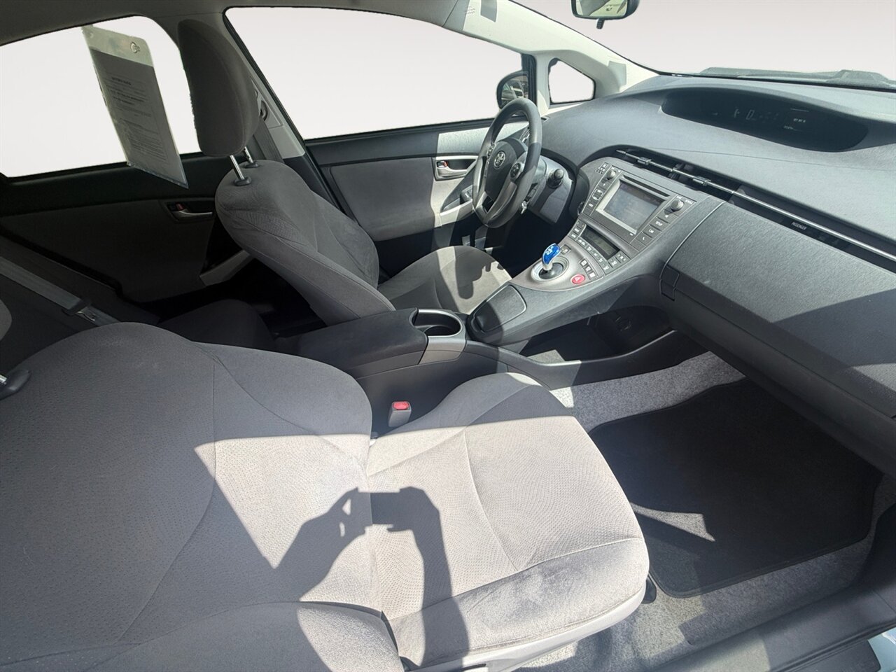 2015 Toyota Prius ZVW30L in Black — thumbnail 16 of 21