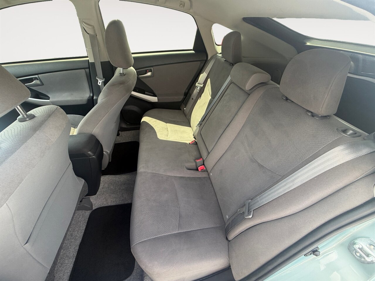 2015 Toyota Prius ZVW30L in Black — thumbnail 14 of 21