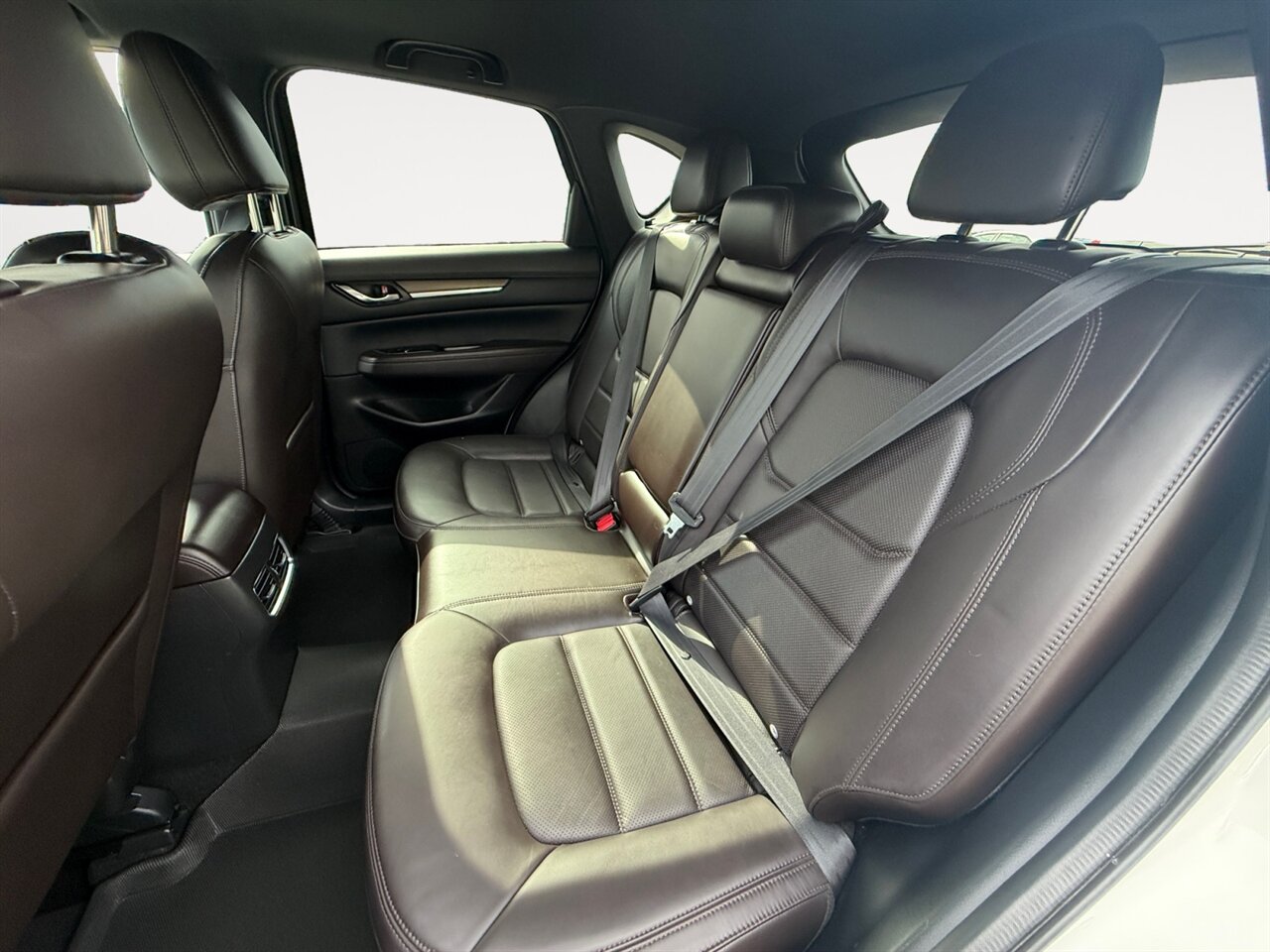 2019 Mazda CX-5 Signature in White — thumbnail 14 of 25