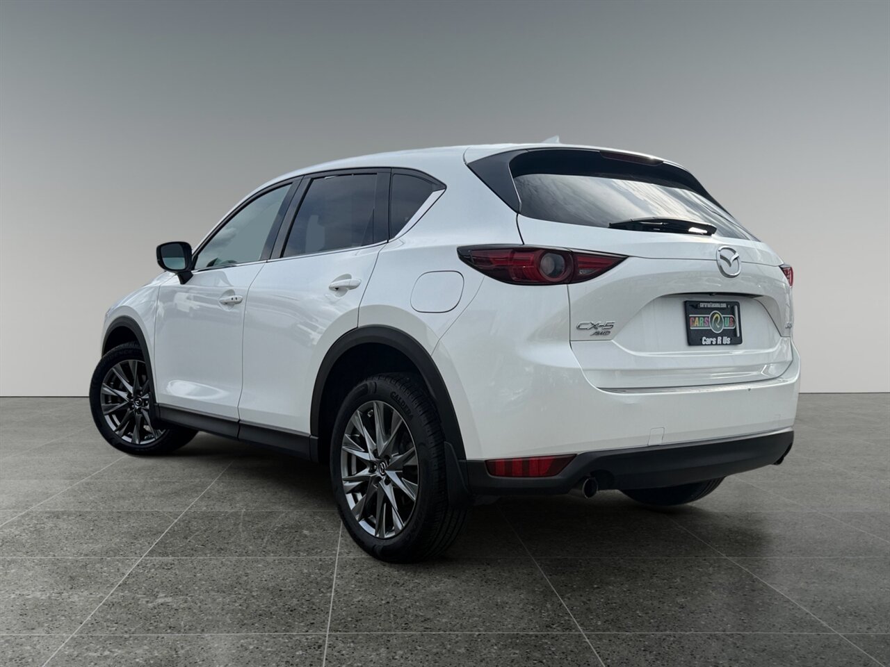 2019 Mazda CX-5 Signature in White — photo 3 of 25