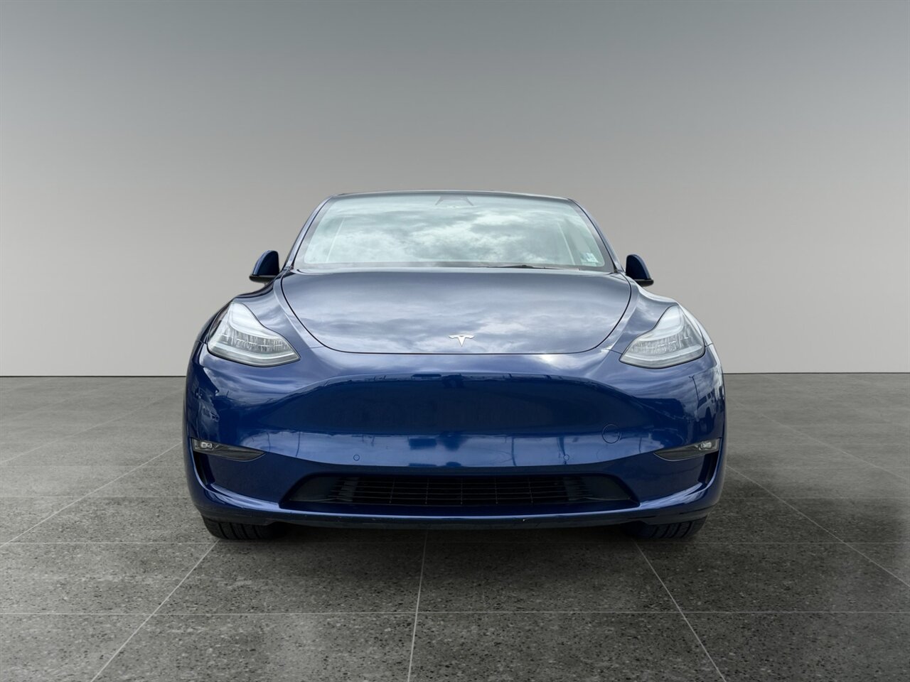 2021 Tesla Model Y Long Range in Blue — thumbnail 9 of 21