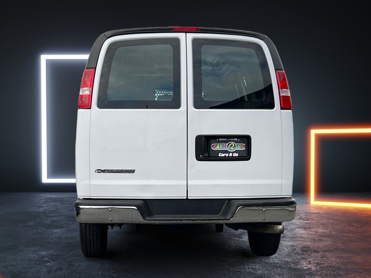 2018 Chevrolet Express Cargo Work Van - Photo 5