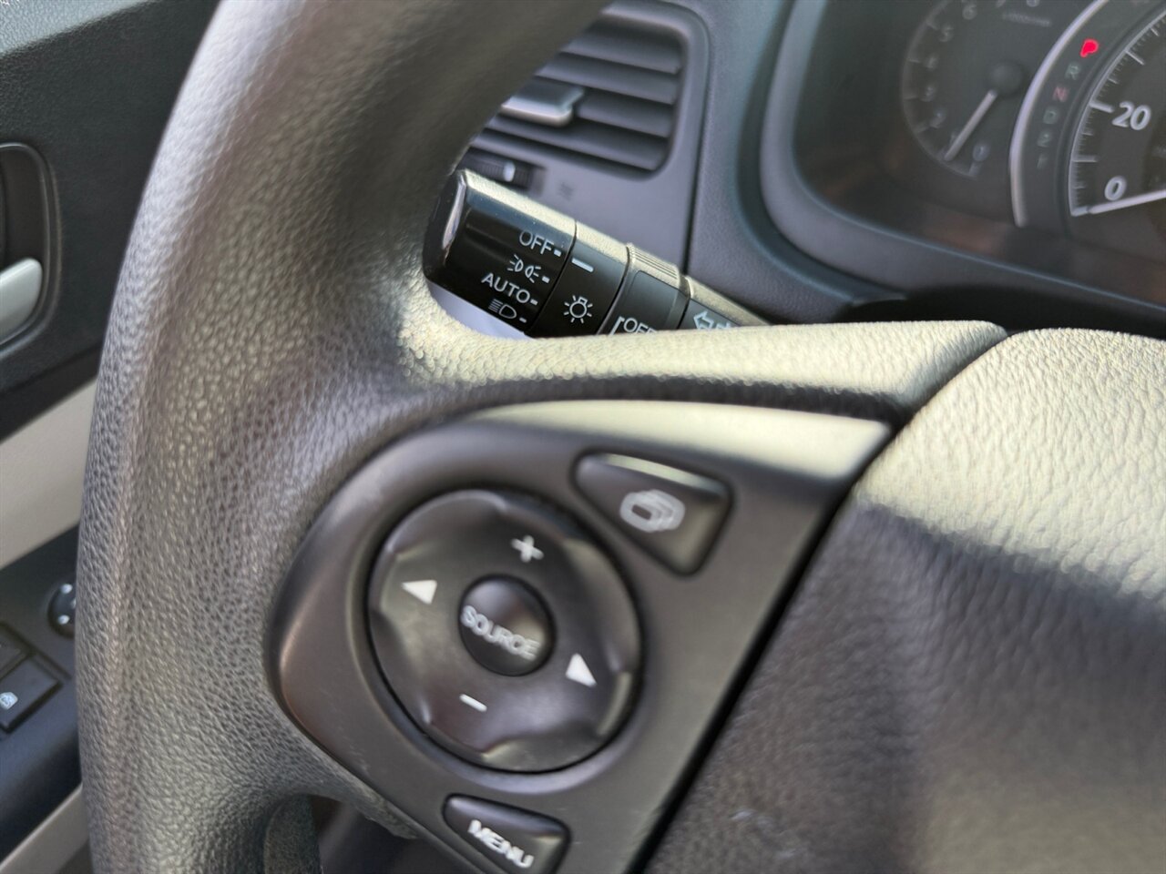 2014 Honda CR-V EX in Silver — thumbnail 21 of 23