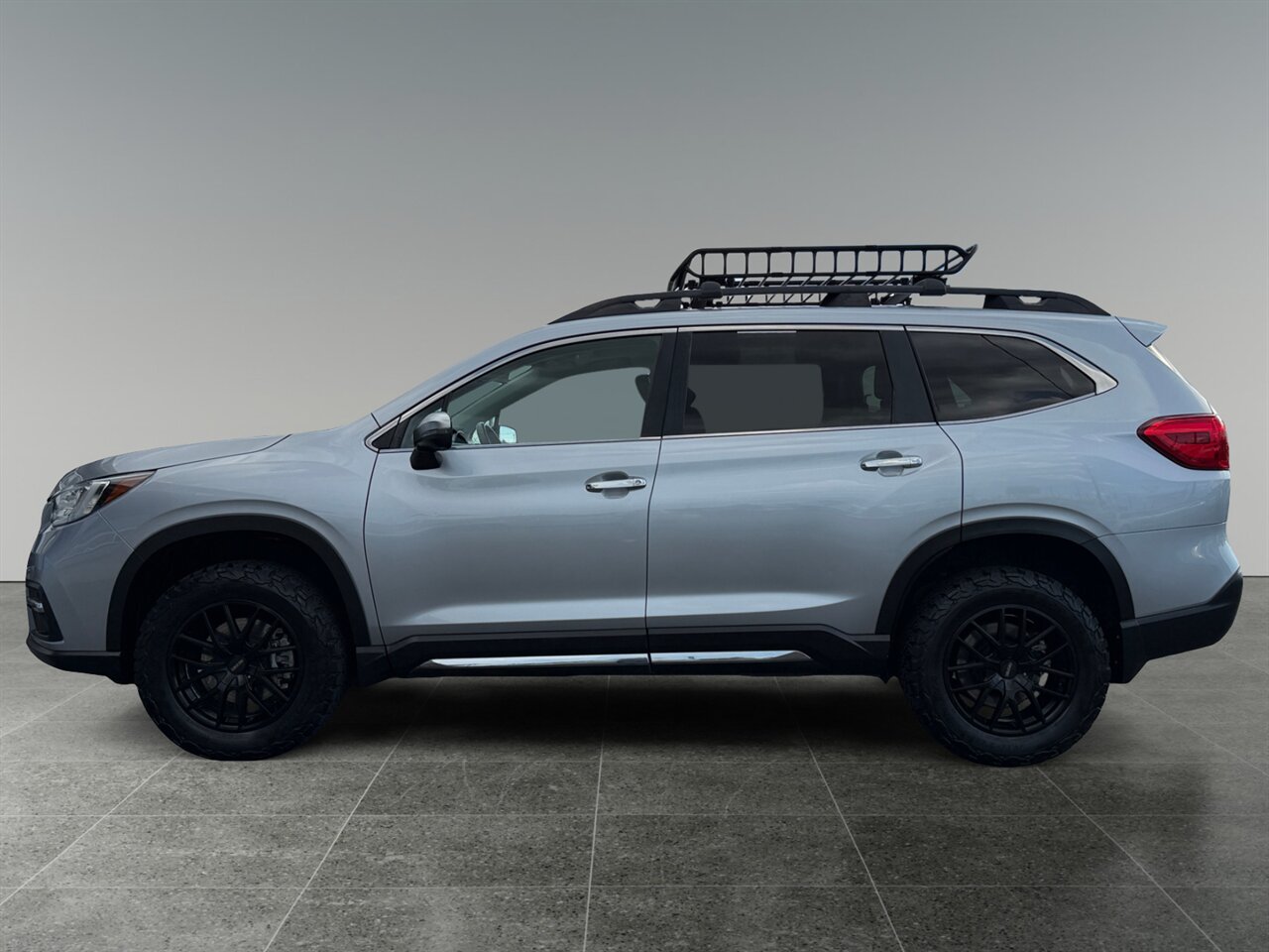 2021 Subaru Ascent Touring in Silver — photo 2 of 27