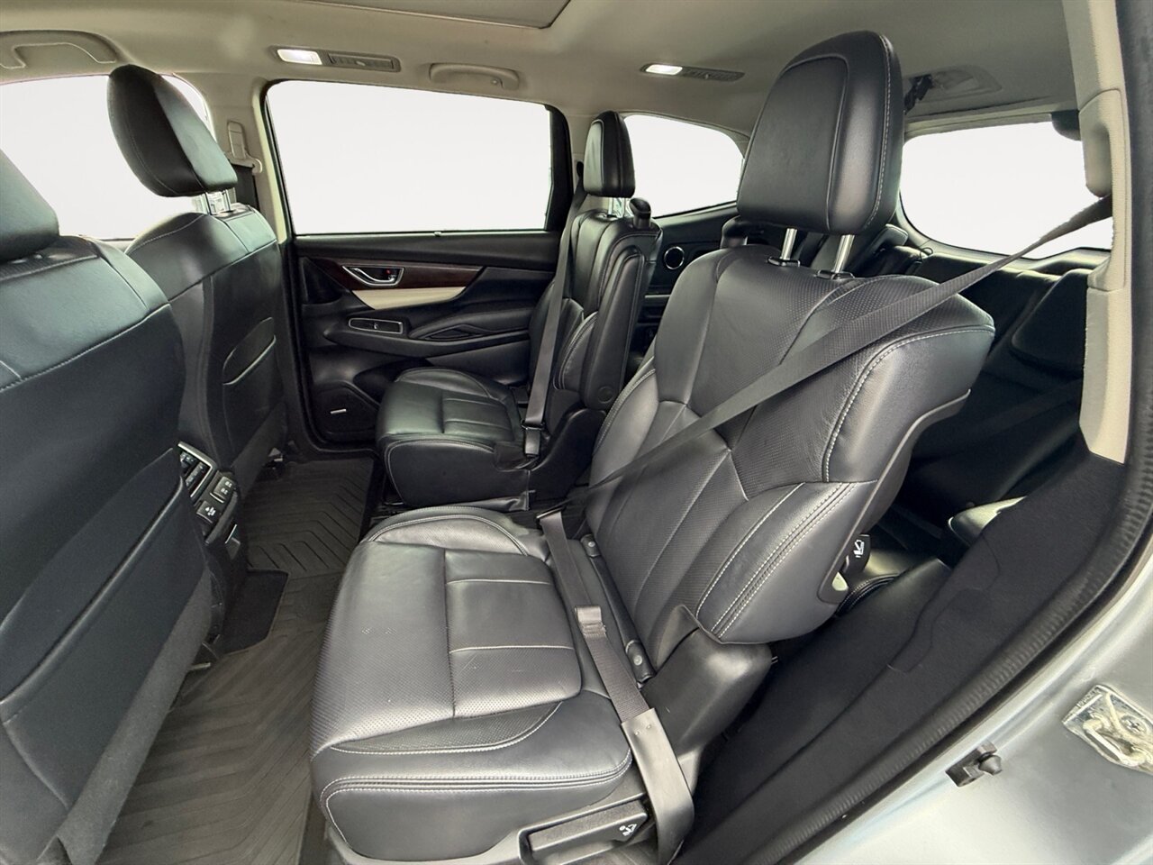 2021 Subaru Ascent Touring in Silver — thumbnail 14 of 21