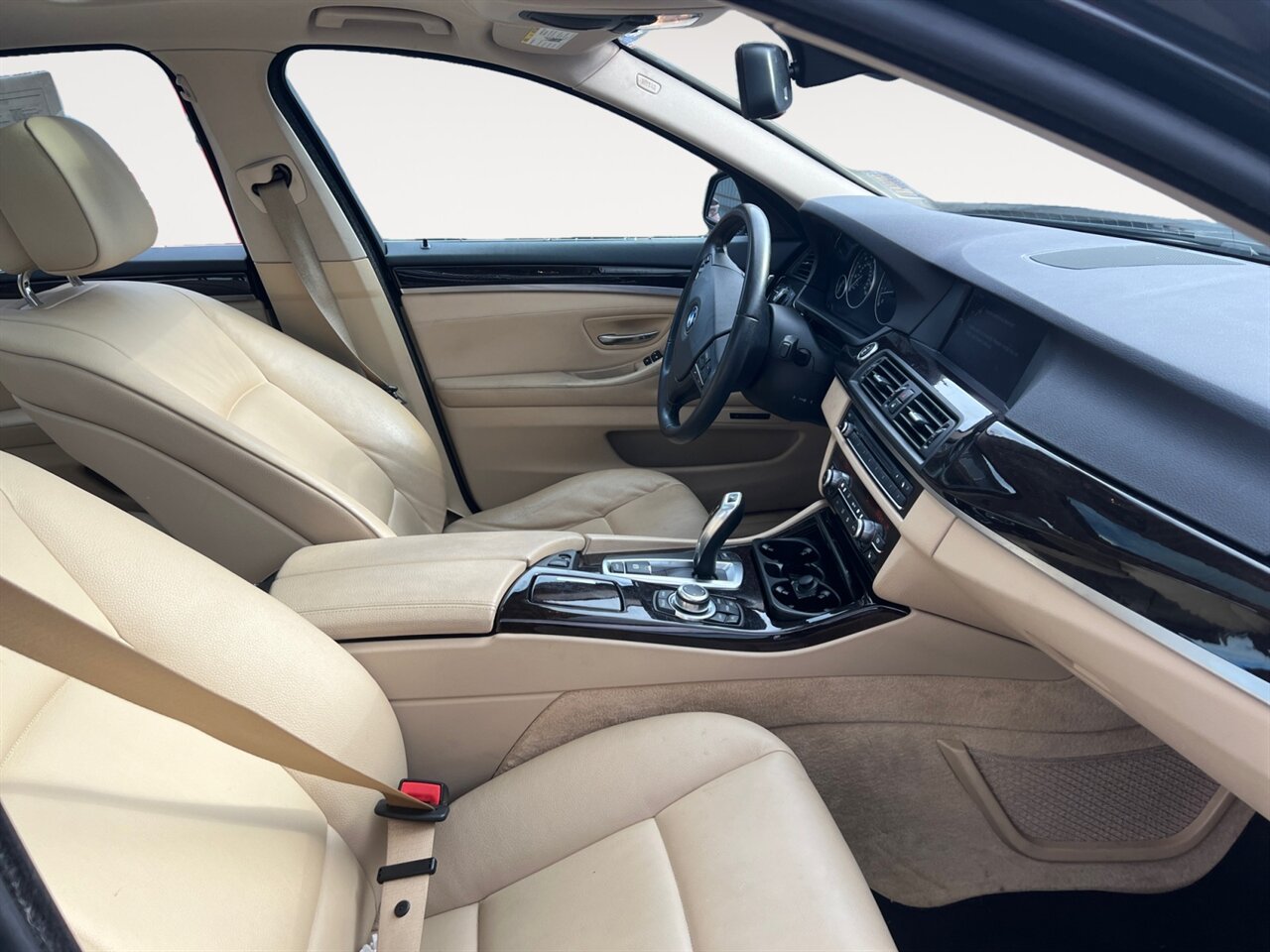 2011 BMW 5 Series 535I in Black — thumbnail 15 of 19
