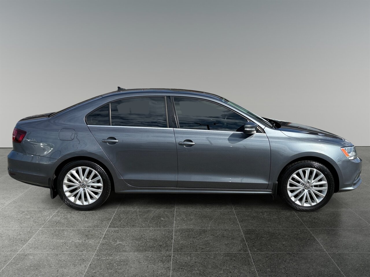 2016 Volkswagen Jetta SEL in Gray — thumbnail 7 of 21