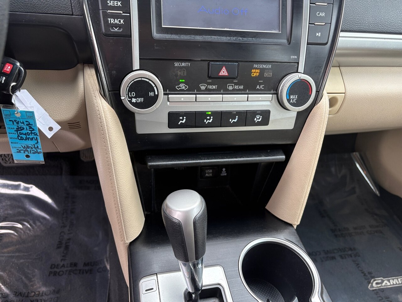 2013 Toyota Camry LE in White — thumbnail 12 of 24