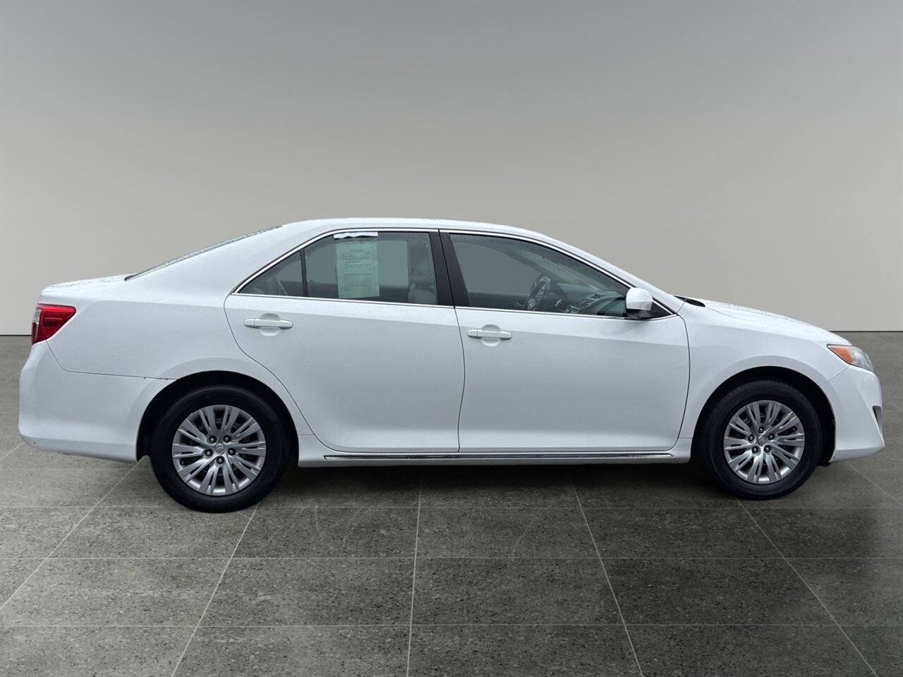 2013 Toyota Camry LE in White — thumbnail 7 of 24