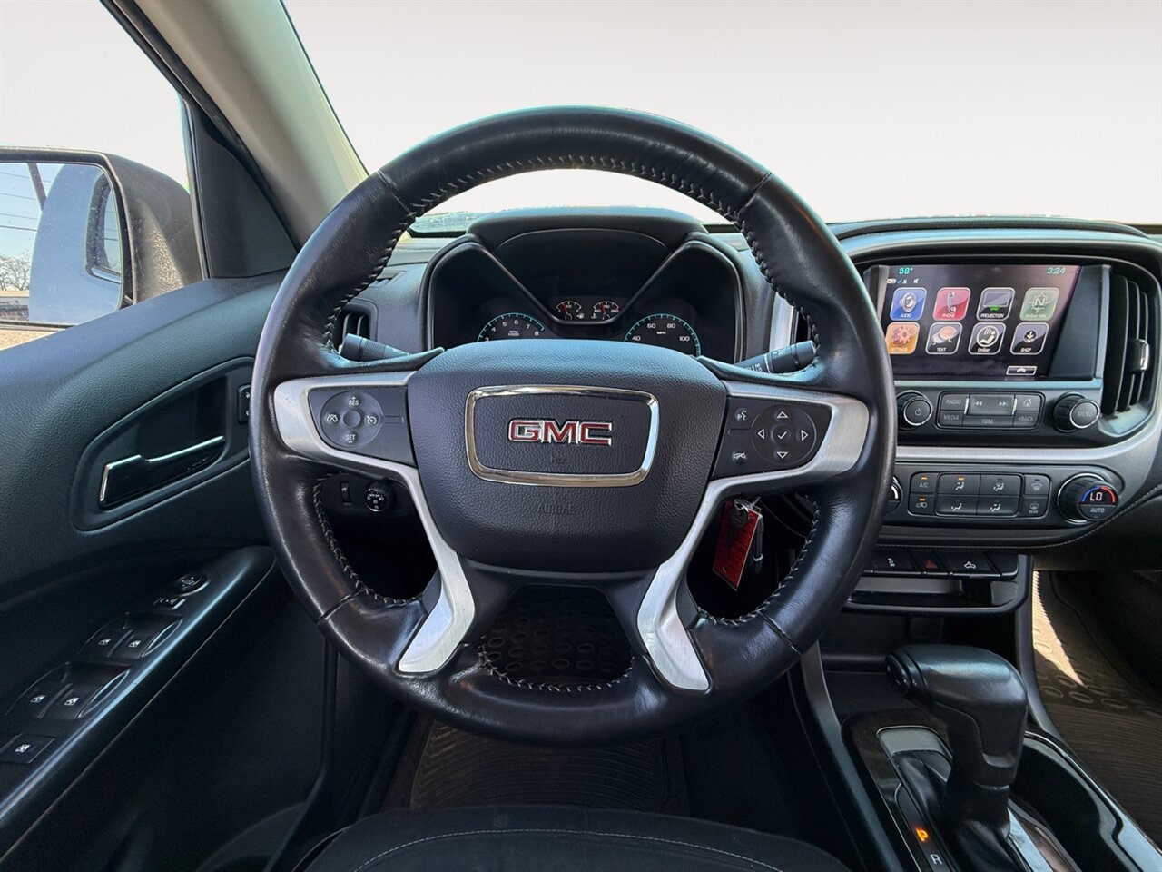 2017 GMC Canyon SLE in Silver — thumbnail 13 of 26