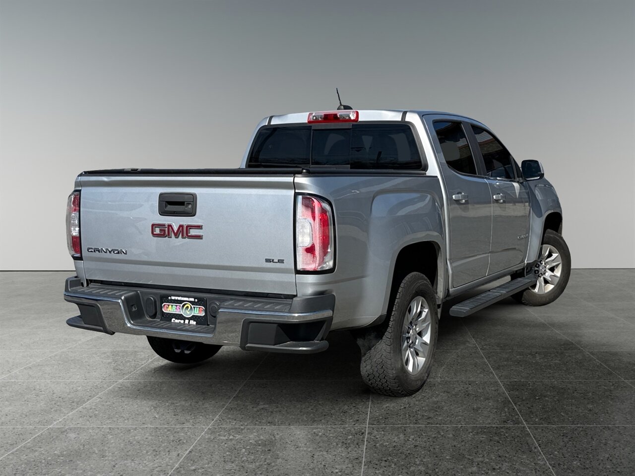 2017 GMC Canyon SLE in Silver — thumbnail 6 of 26