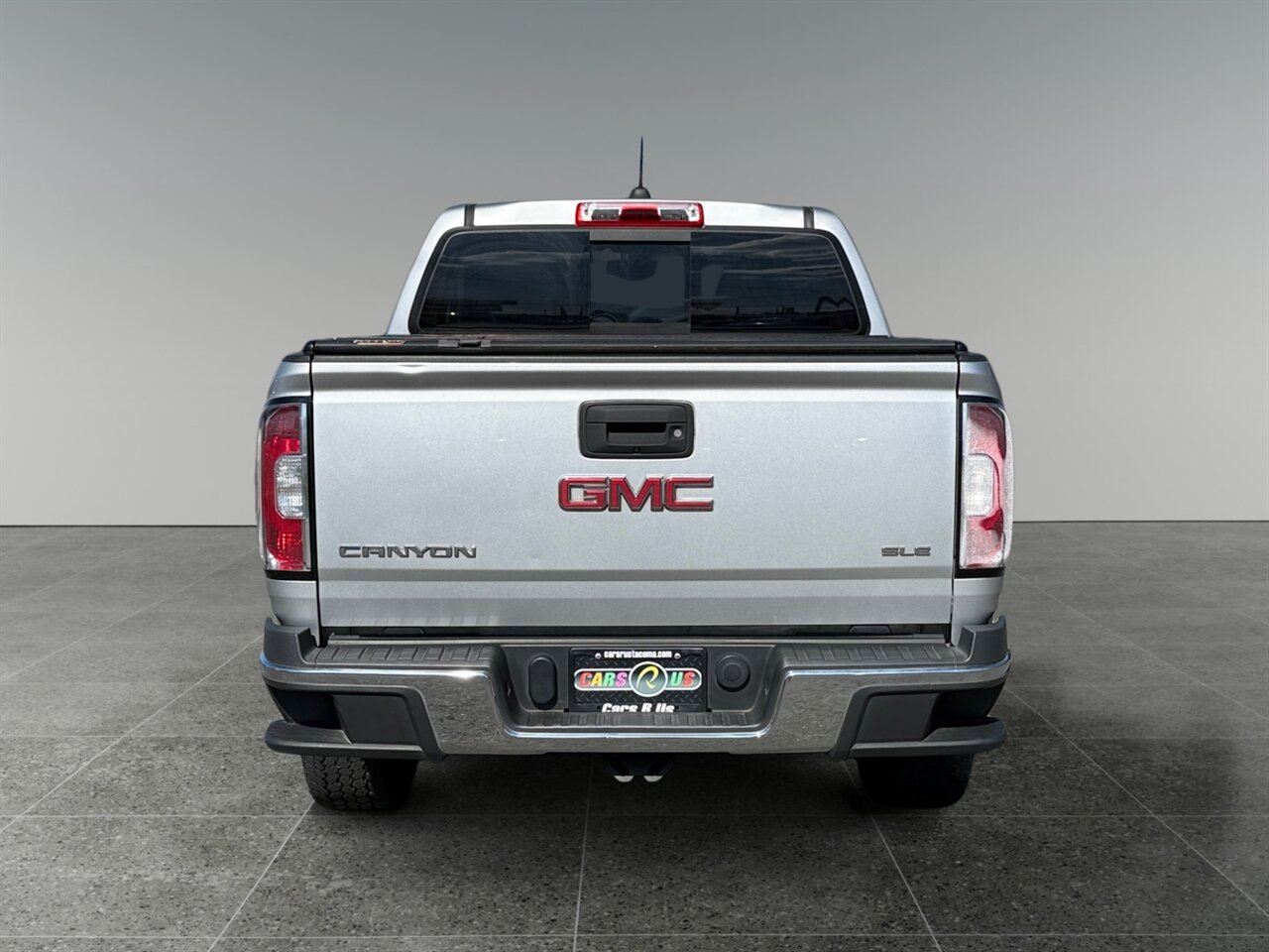 2017 GMC Canyon SLE in Silver — photo 5 of 26