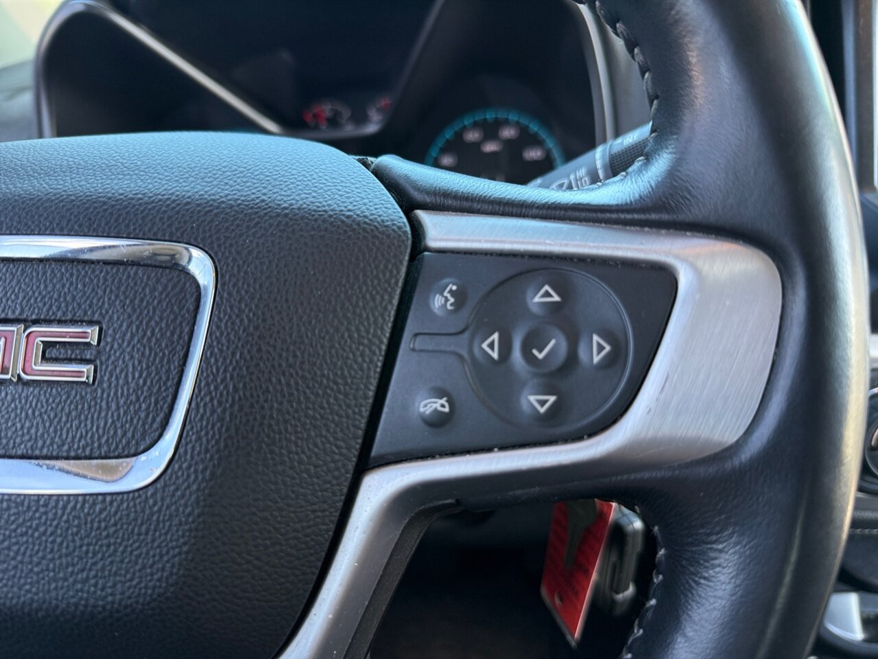 2017 GMC Canyon SLE in Silver — thumbnail 20 of 26