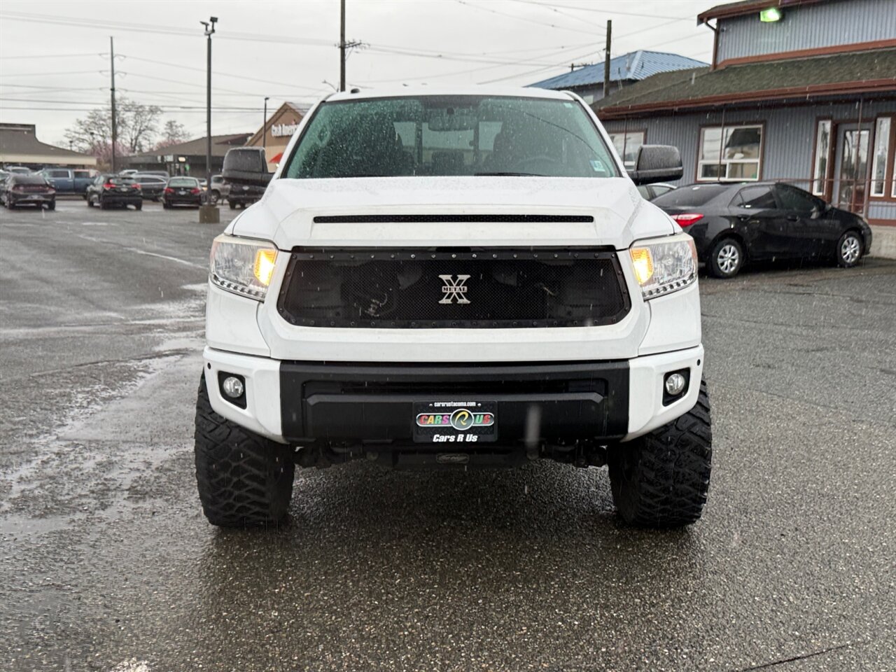2016 Toyota Tundra SR5 in White — thumbnail 9 of 26