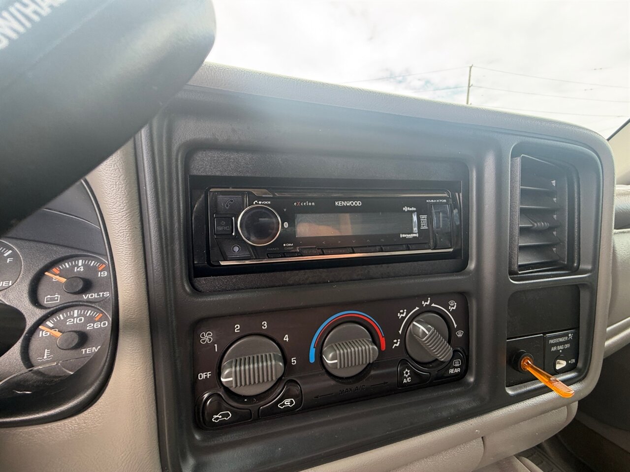 2002 GMC Sierra 2500HD SL in Gray — thumbnail 21 of 29