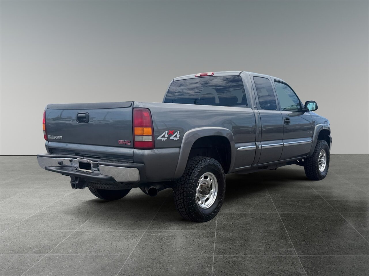 2002 GMC Sierra 2500HD SL in Gray — thumbnail 6 of 29