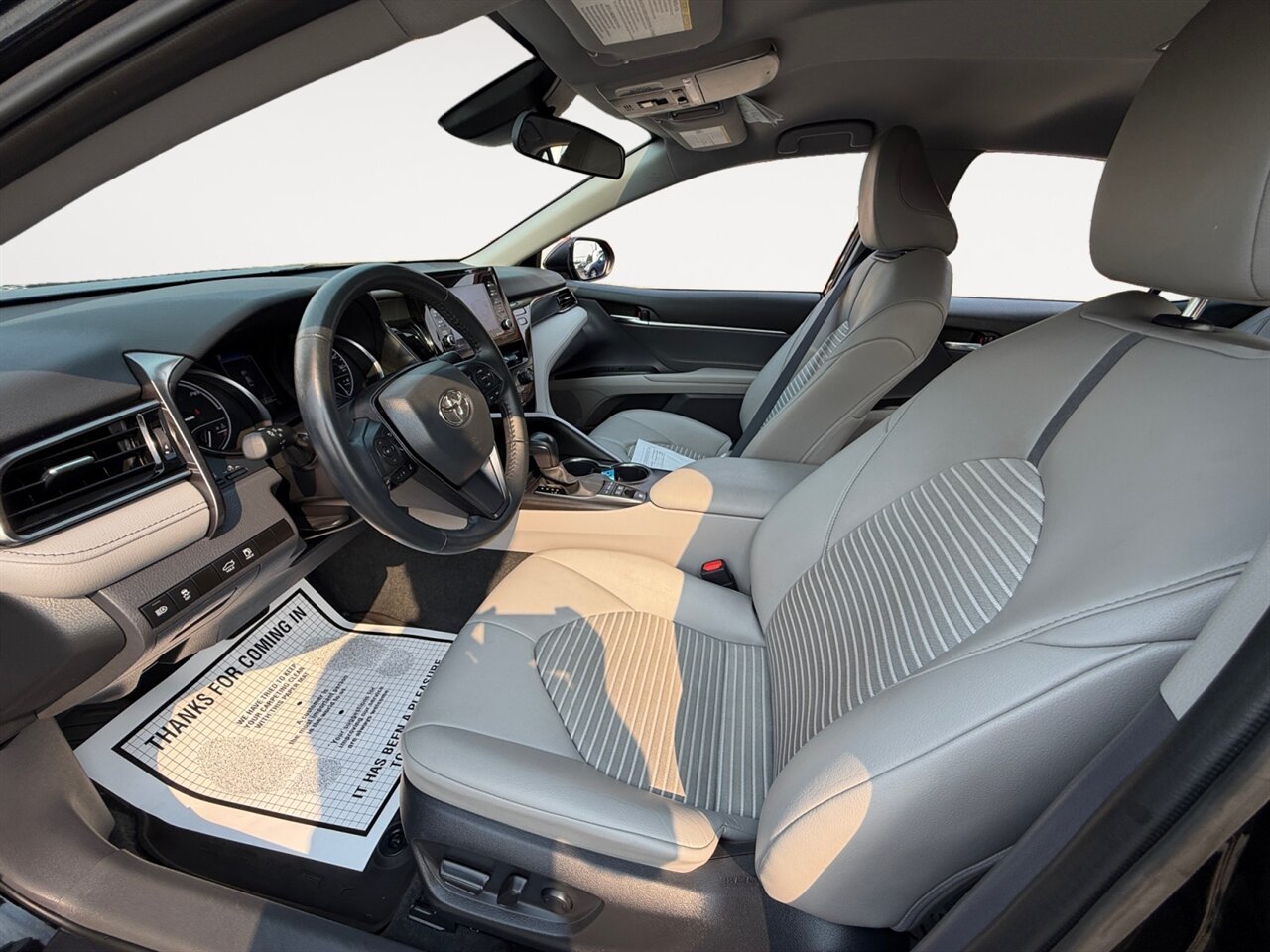 2023 Toyota Camry SE in Black — thumbnail 10 of 21