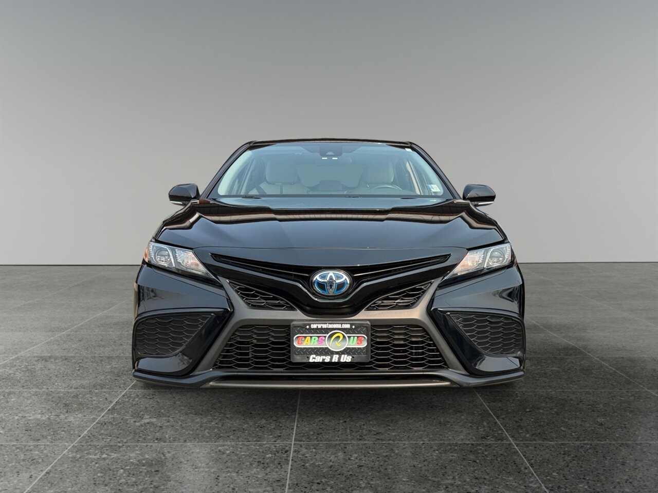 2023 Toyota Camry SE in Black — thumbnail 9 of 21