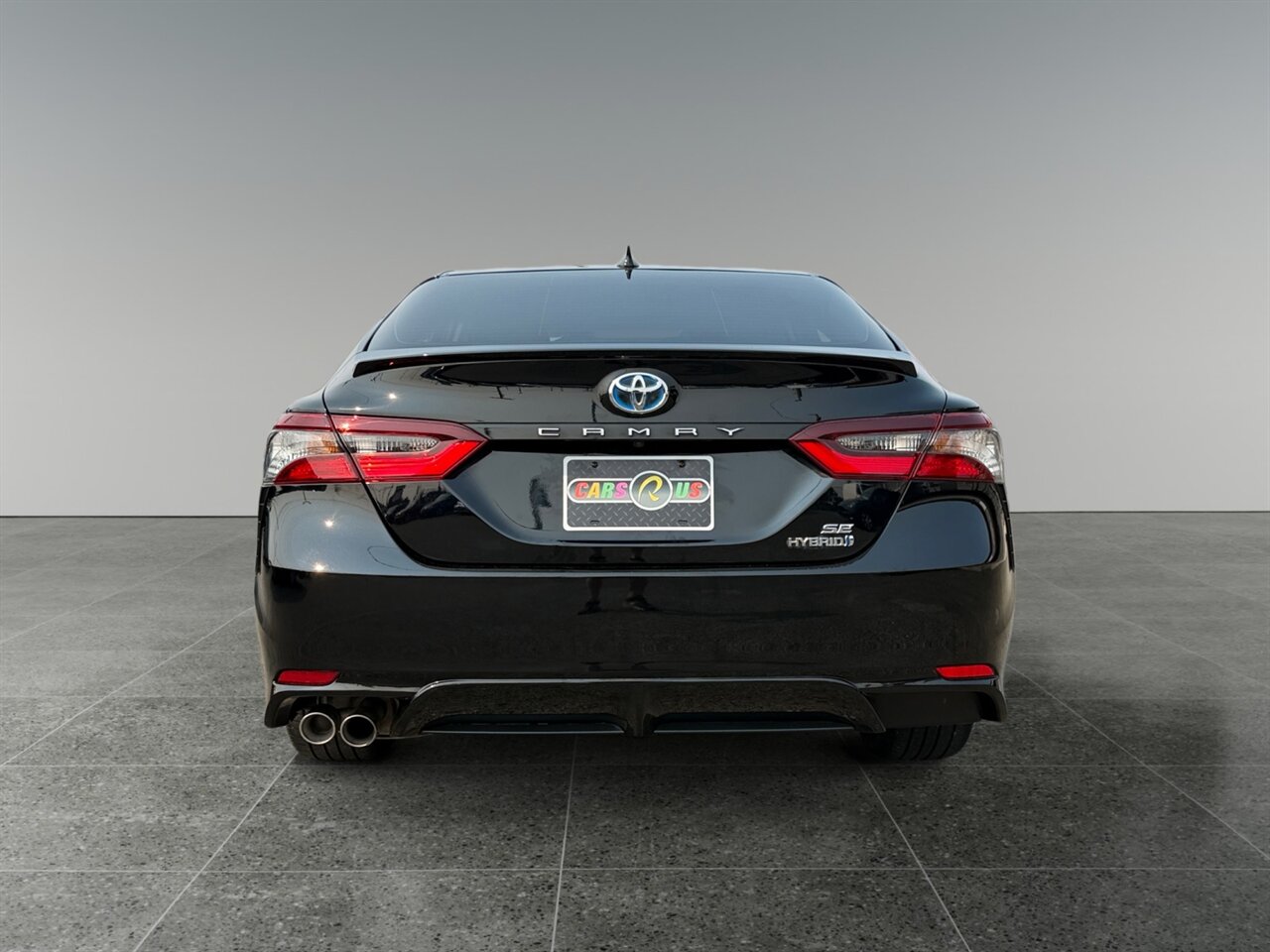 2023 Toyota Camry SE in Black — photo 5 of 21