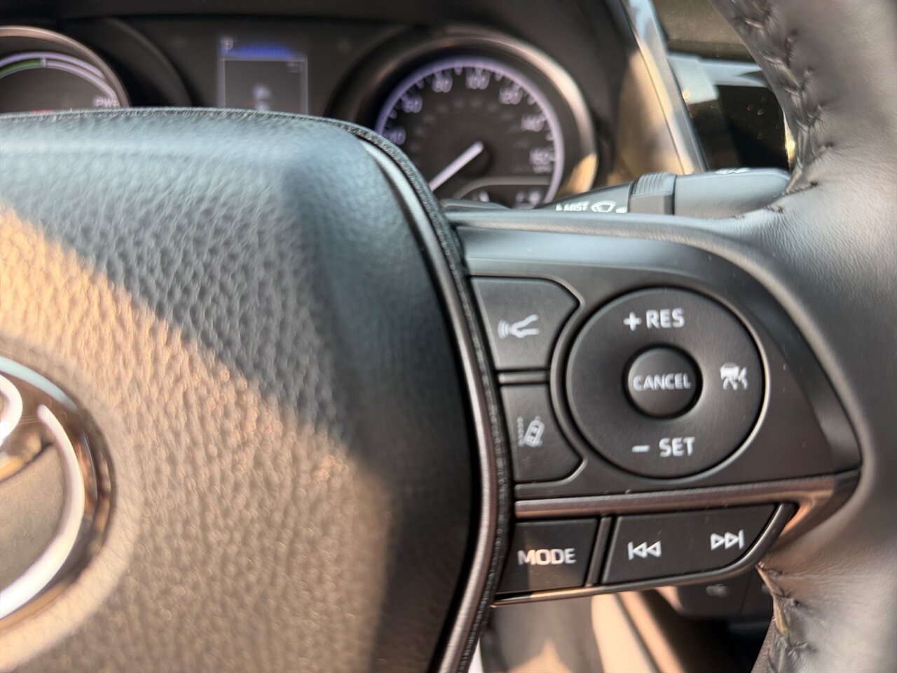 2023 Toyota Camry SE in Black — thumbnail 20 of 21