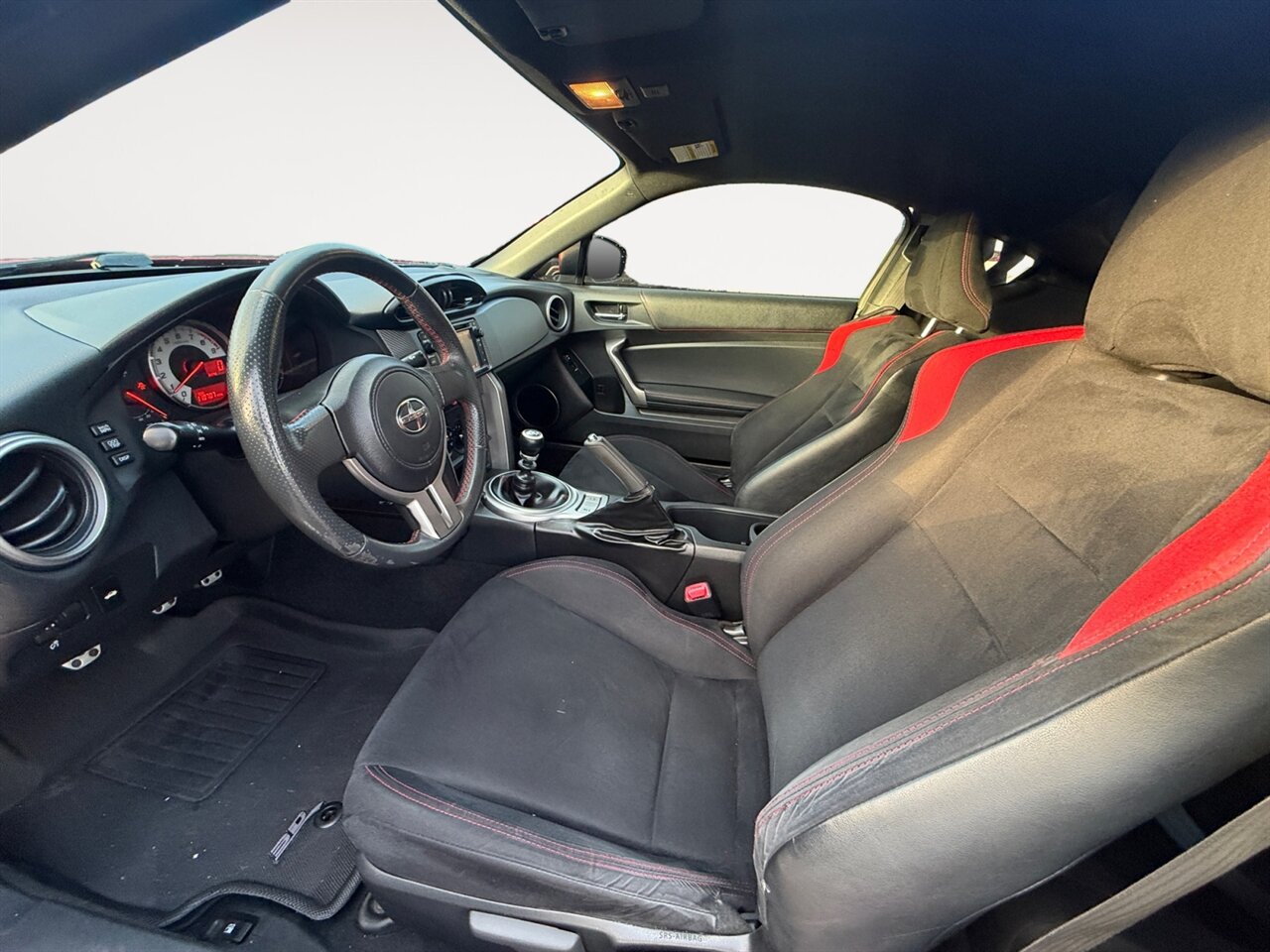 2015 Scion FR-S Base in Red — thumbnail 10 of 21