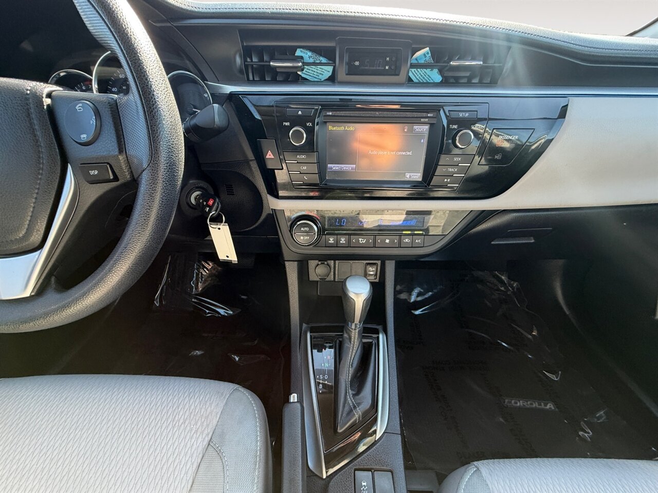 2015 Toyota Corolla LE in Gray — thumbnail 12 of 25