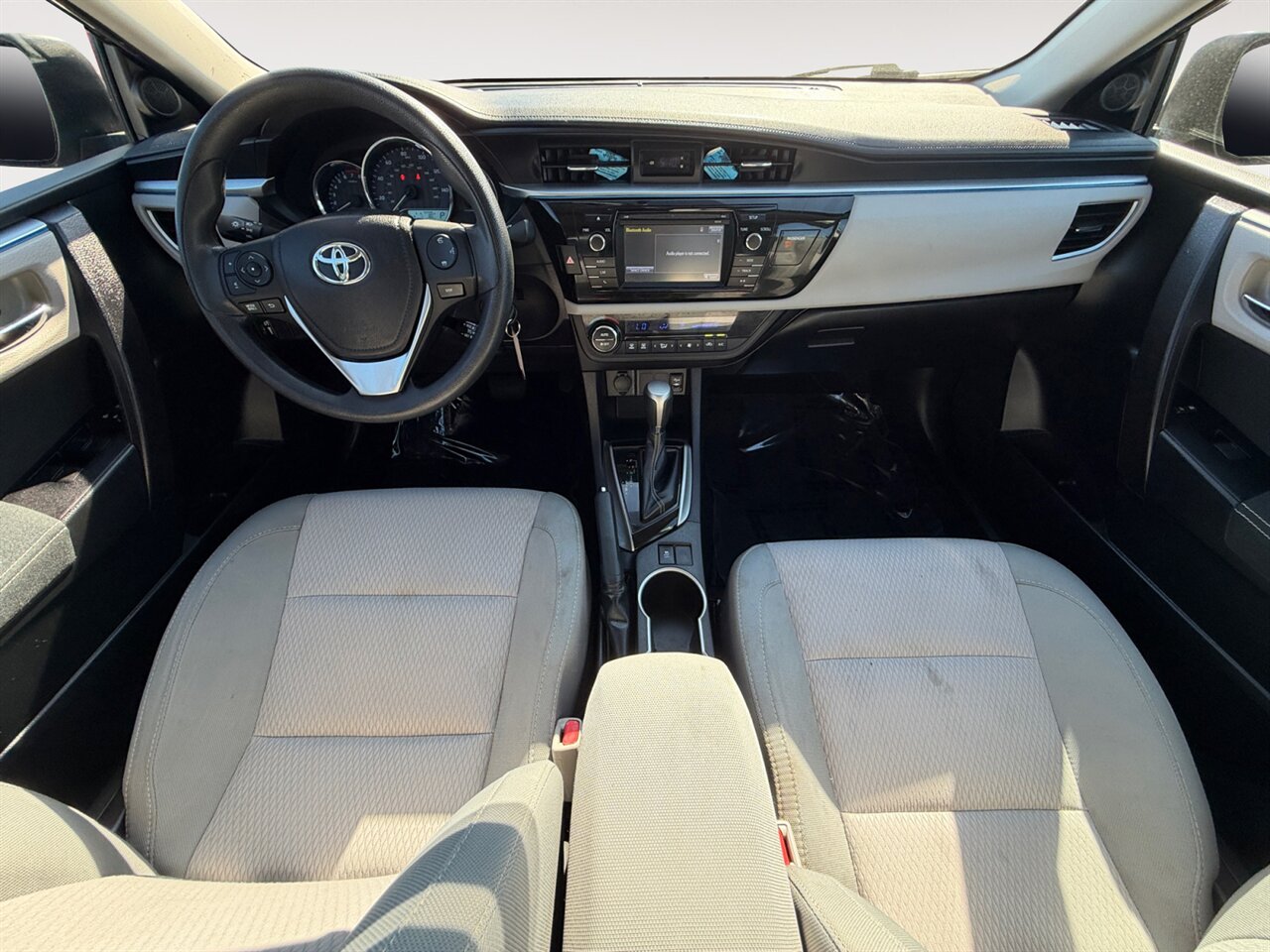 2015 Toyota Corolla LE in Gray — thumbnail 11 of 25