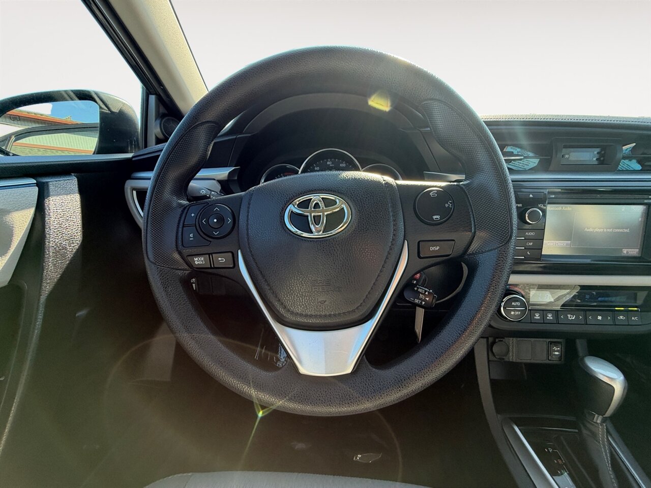 2015 Toyota Corolla LE in Gray — thumbnail 24 of 25
