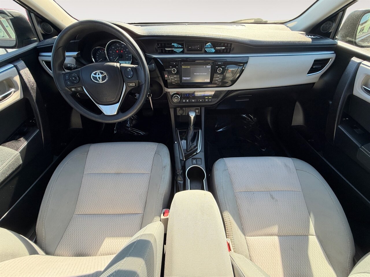 2015 Toyota Corolla LE in Gray — thumbnail 23 of 25